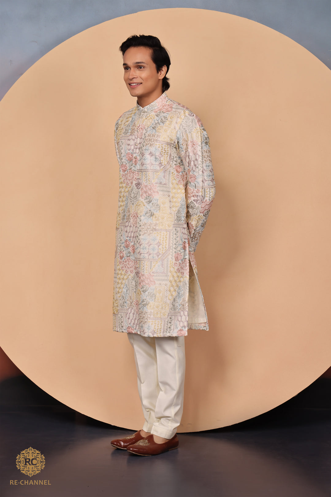 Off White Silk Abstract Thread Work Kurta Set