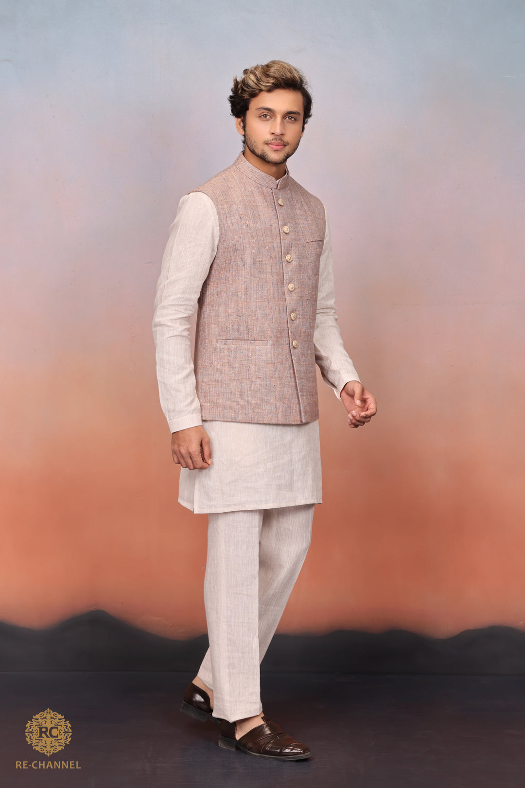 Dusty Rose Jute Bandi Kurta Set.