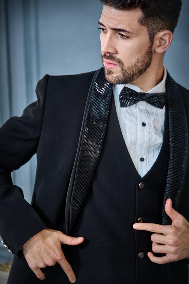 Black Dramatic Lapel Tuxedo Set