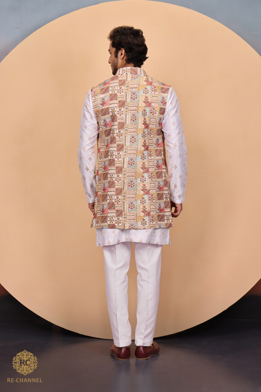 Embroidered Long Bandi with White Kurta