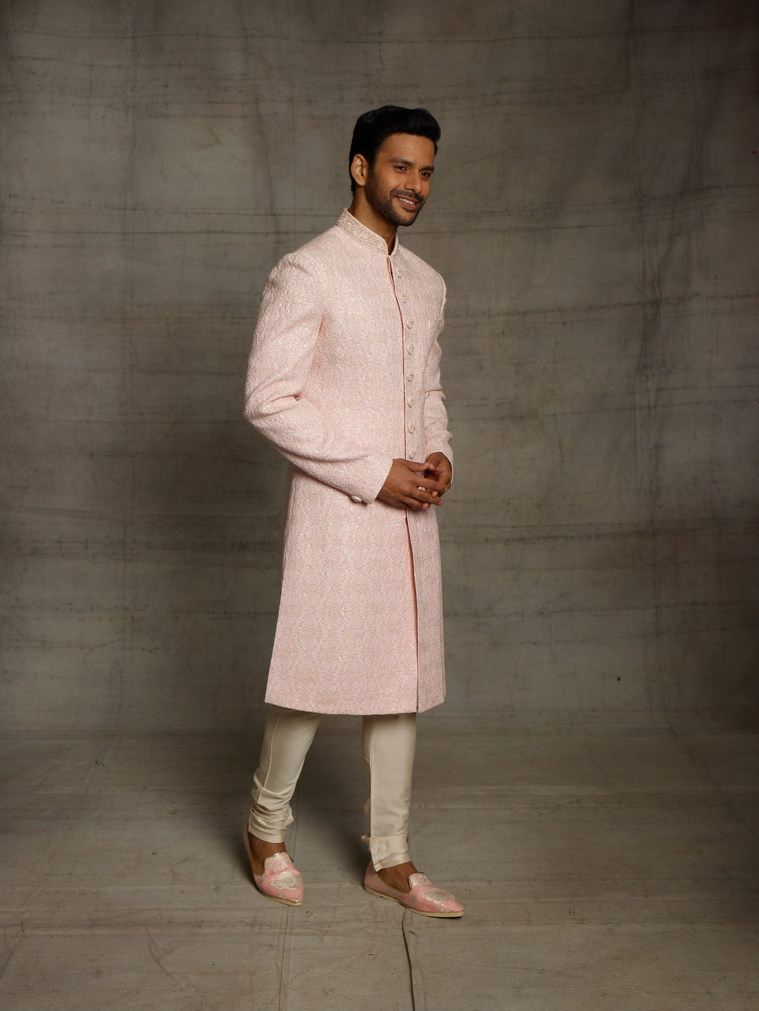Lakhnavi sherwani in pink.