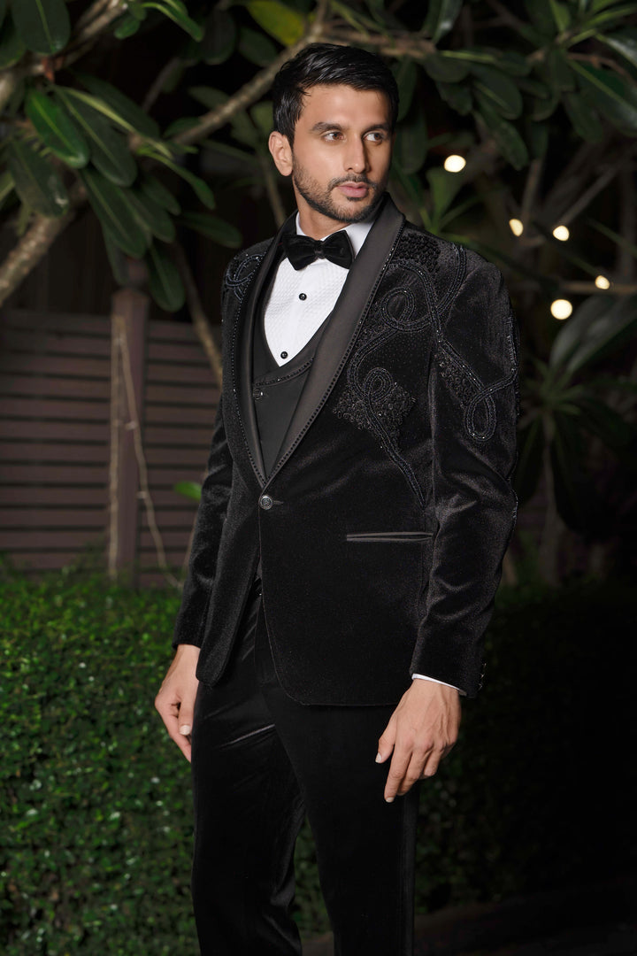 Black 3D Sculpted Suit