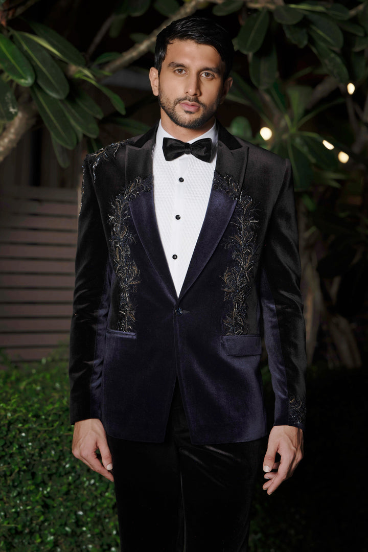 Noir Sculpted Metal Suit